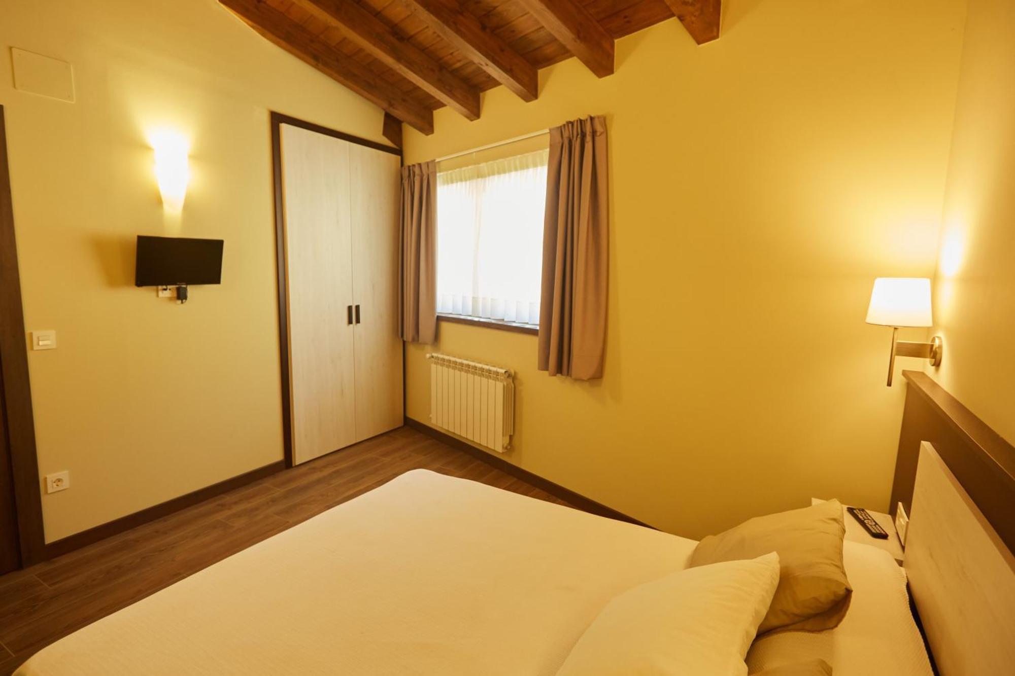 Apartamentos Rurales Casa La Piedra Collía Kültér fotó